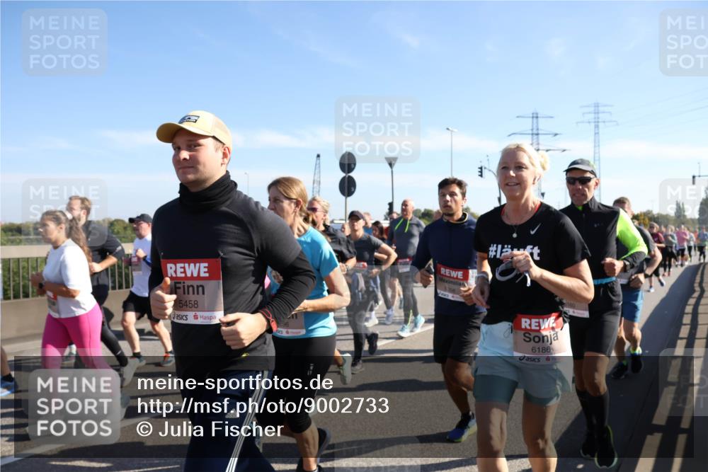 03.10.2025 - Köhlbrandbrückenlauf Julia Fischer http://msf.ph/oto/9002733 03.10.2025 12:20:40 Position 3 5458, 5358, 6186, 160 meine-sportfotos.de