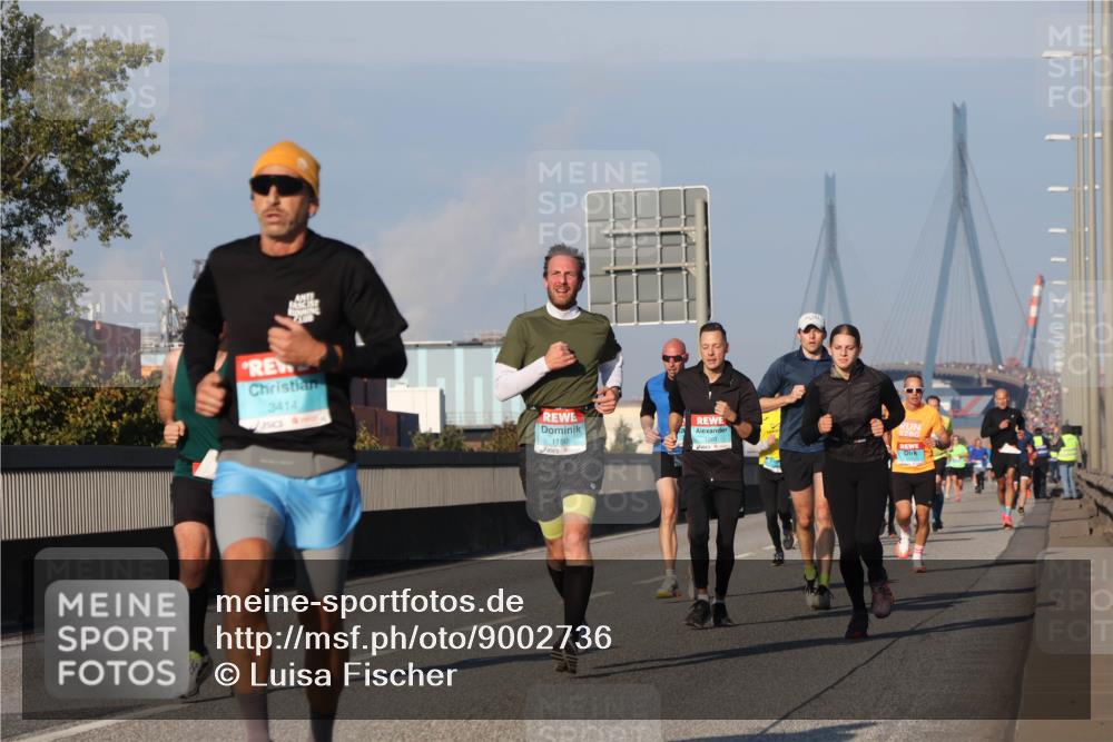 03.10.2025 - Köhlbrandbrückenlauf Luisa Fischer http://msf.ph/oto/9002736 03.10.2025 10:44:37 Position 3 3414, 9, 1261, 1180 meine-sportfotos.de