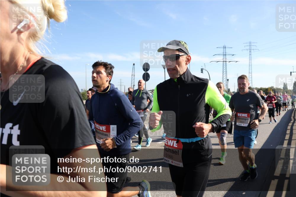 03.10.2025 - Köhlbrandbrückenlauf Julia Fischer http://msf.ph/oto/9002741 03.10.2025 12:20:41 Position 3 535, 5160, 5501 meine-sportfotos.de