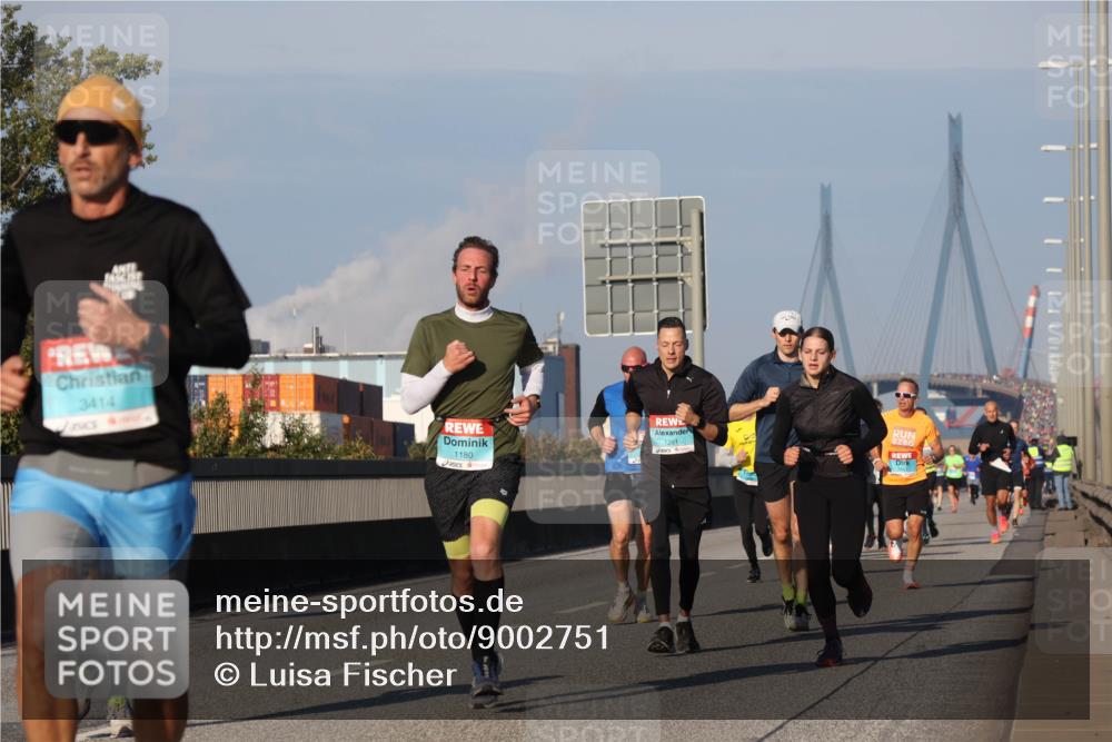 03.10.2025 - Köhlbrandbrückenlauf Luisa Fischer http://msf.ph/oto/9002751 03.10.2025 10:44:37 Position 3 3414, 1261, 1180 meine-sportfotos.de