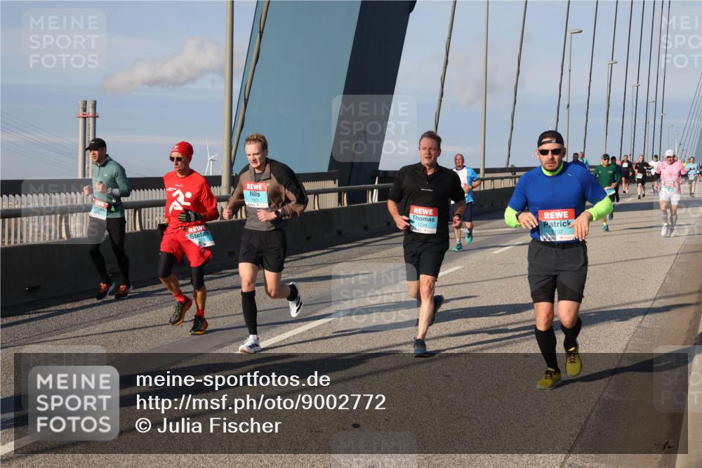 03.10.2025 - Köhlbrandbrückenlauf Julia Fischer http://msf.ph/oto/9002772 03.10.2025 09:42:57 Position 2 1623, 1239, 132 meine-sportfotos.de