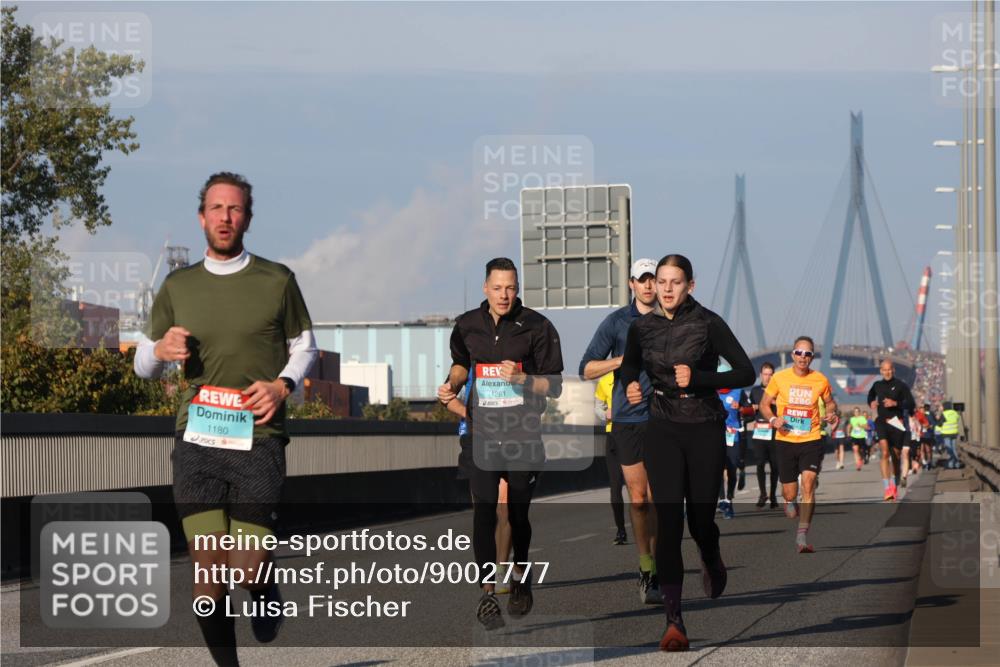 03.10.2025 - Köhlbrandbrückenlauf Luisa Fischer http://msf.ph/oto/9002777 03.10.2025 10:44:39 Position 3 1180, 1261 meine-sportfotos.de