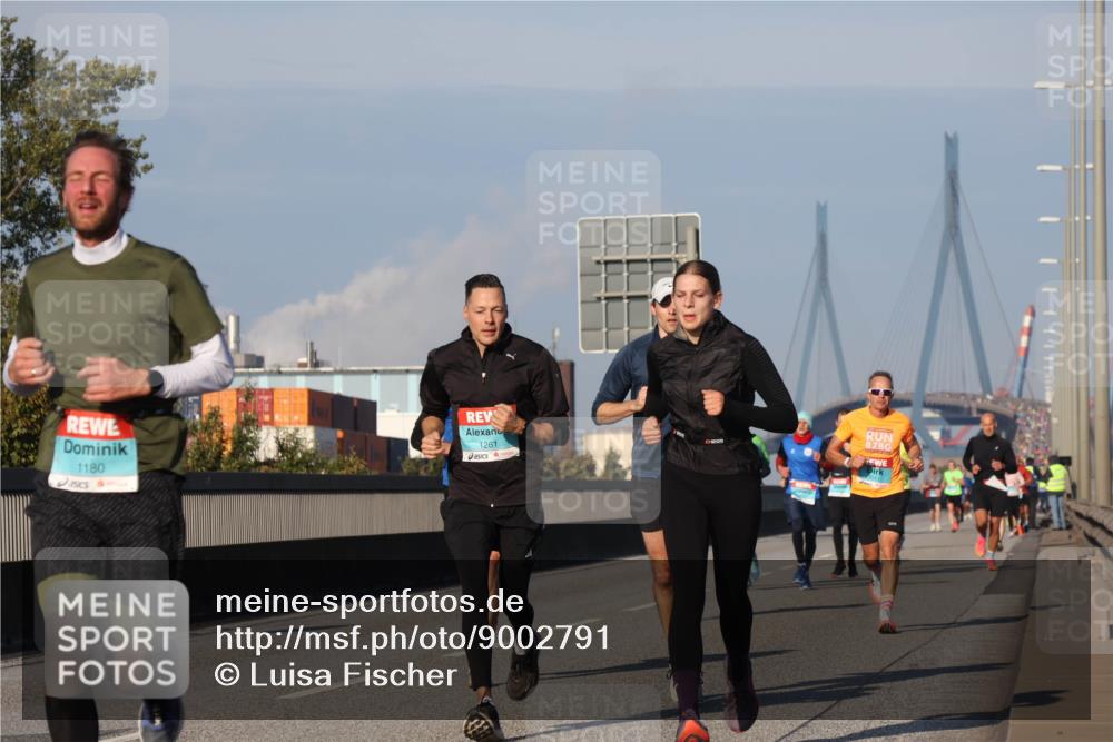 03.10.2025 - Köhlbrandbrückenlauf Luisa Fischer http://msf.ph/oto/9002791 03.10.2025 10:44:39 Position 3 1180, 1261 meine-sportfotos.de