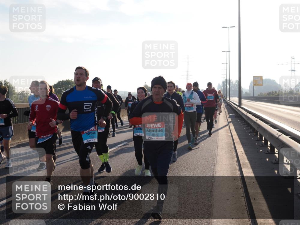 03.10.2025 - Köhlbrandbrückenlauf Fabian Wolf http://msf.ph/oto/9002810 03.10.2025 09:18:06 Position 3 1902, 1679, 2805 meine-sportfotos.de