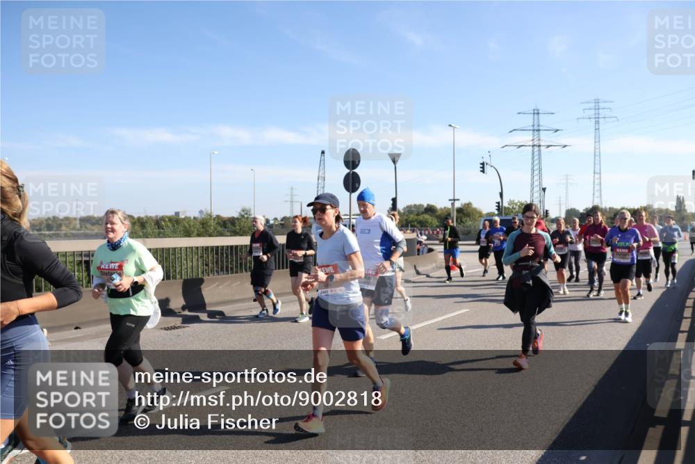 03.10.2025 - Köhlbrandbrückenlauf Julia Fischer http://msf.ph/oto/9002818 03.10.2025 12:20:46 Position 3  meine-sportfotos.de