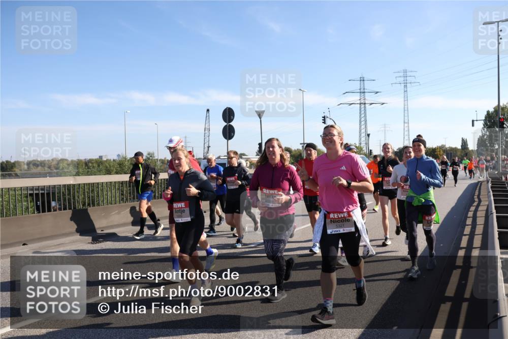 03.10.2025 - Köhlbrandbrückenlauf Julia Fischer http://msf.ph/oto/9002831 03.10.2025 12:20:49 Position 3 5200, 6309, 5321 meine-sportfotos.de