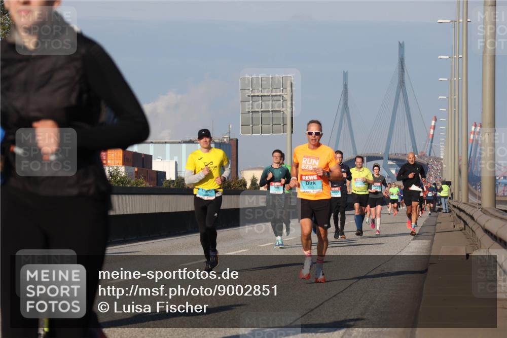 03.10.2025 - Köhlbrandbrückenlauf Luisa Fischer http://msf.ph/oto/9002851 03.10.2025 10:44:42 Position 3  meine-sportfotos.de