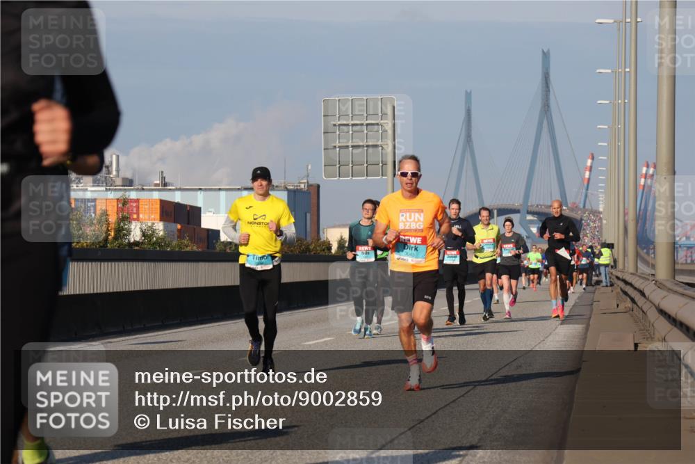 03.10.2025 - Köhlbrandbrückenlauf Luisa Fischer http://msf.ph/oto/9002859 03.10.2025 10:44:43 Position 3 3043 meine-sportfotos.de