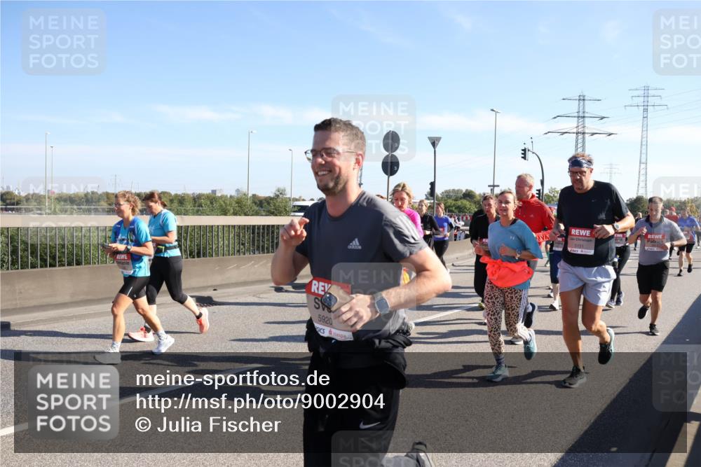 03.10.2025 - Köhlbrandbrückenlauf Julia Fischer http://msf.ph/oto/9002904 03.10.2025 12:21:03 Position 3 5920, 5151 meine-sportfotos.de