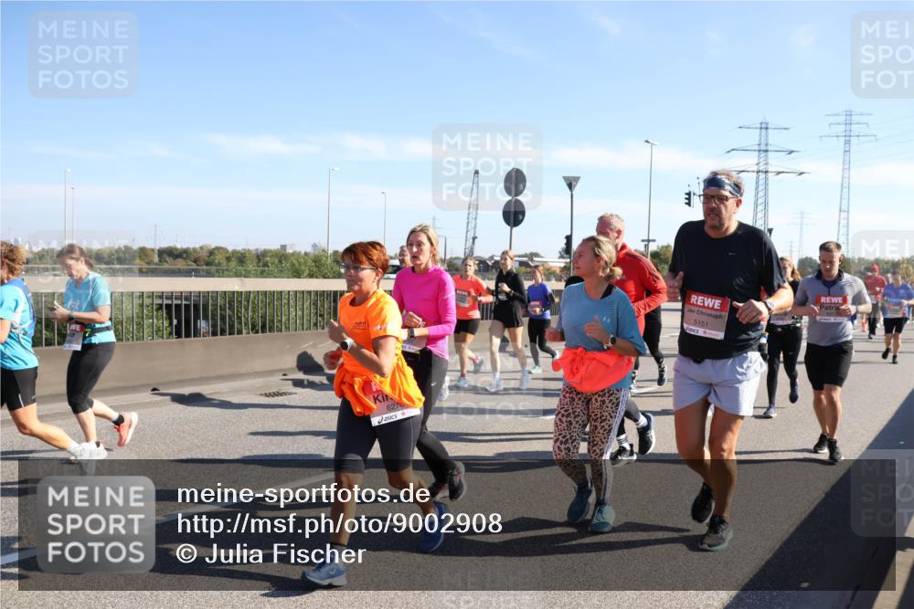 03.10.2025 - Köhlbrandbrückenlauf Julia Fischer http://msf.ph/oto/9002908 03.10.2025 12:21:04 Position 3 627, 5151 meine-sportfotos.de