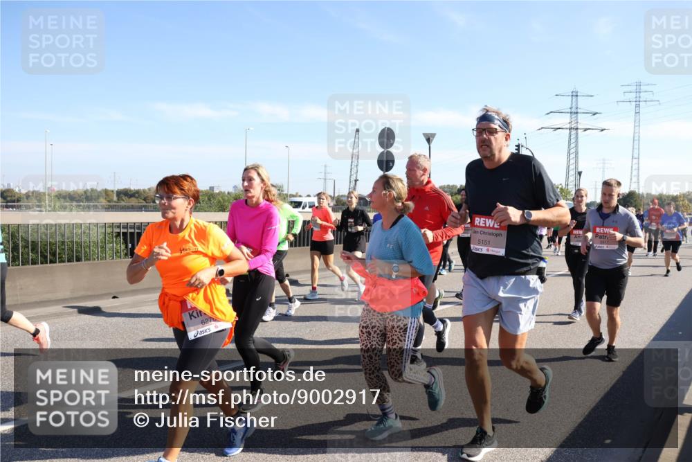 03.10.2025 - Köhlbrandbrückenlauf Julia Fischer http://msf.ph/oto/9002917 03.10.2025 12:21:04 Position 3 6276, 5151, 5917 meine-sportfotos.de