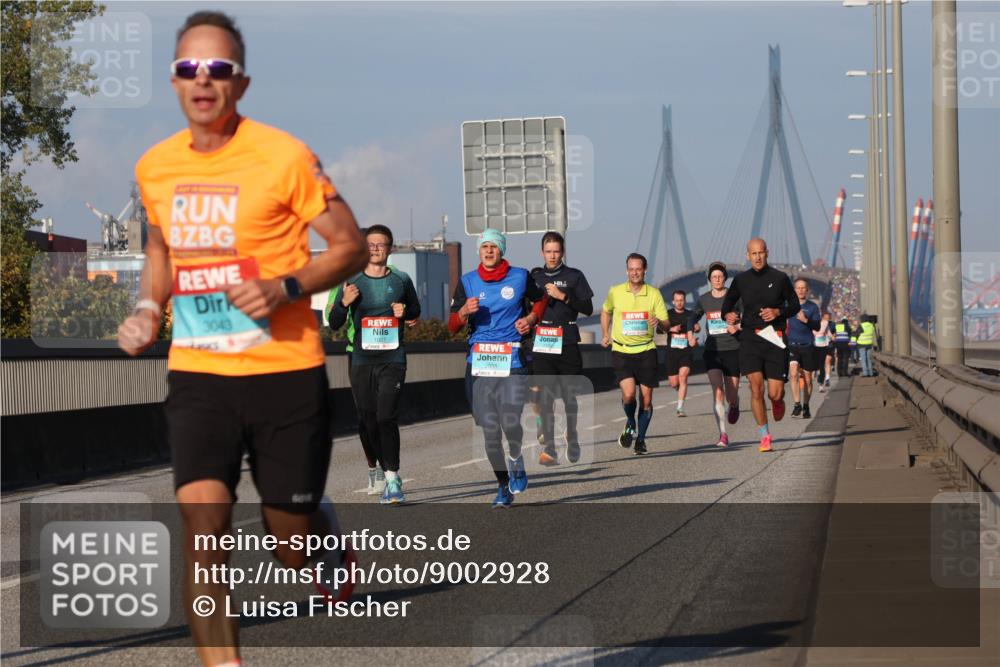 03.10.2025 - Köhlbrandbrückenlauf Luisa Fischer http://msf.ph/oto/9002928 03.10.2025 10:44:46 Position 3 3043 meine-sportfotos.de