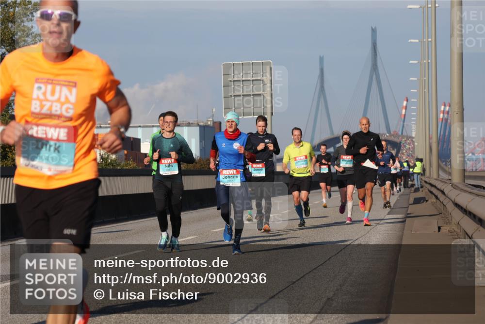 03.10.2025 - Köhlbrandbrückenlauf Luisa Fischer http://msf.ph/oto/9002936 03.10.2025 10:44:46 Position 3 8043, 1027 meine-sportfotos.de