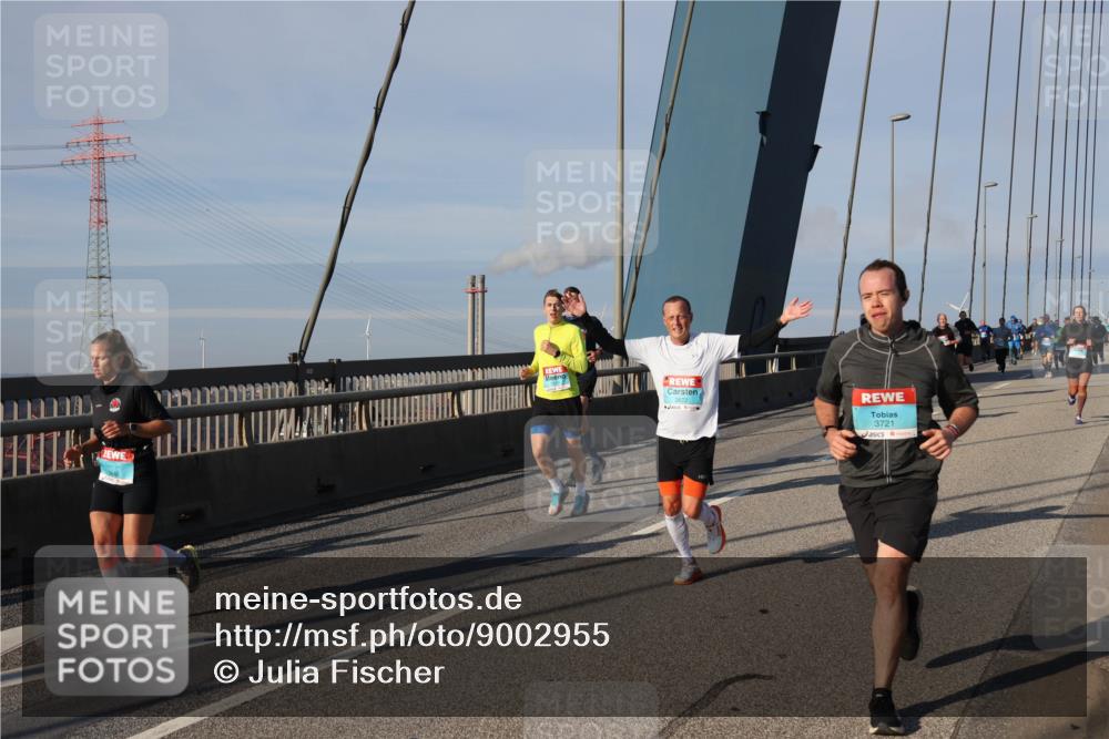 03.10.2025 - Köhlbrandbrückenlauf Julia Fischer http://msf.ph/oto/9002955 03.10.2025 09:43:38 Position 2 2672, 3721 meine-sportfotos.de