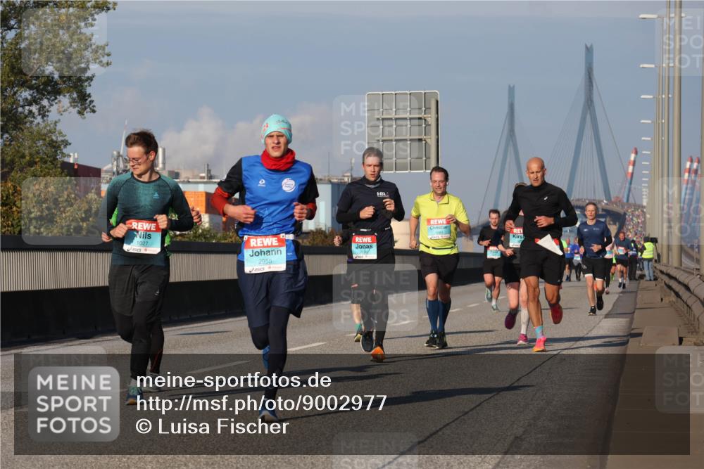03.10.2025 - Köhlbrandbrückenlauf Luisa Fischer http://msf.ph/oto/9002977 03.10.2025 10:44:48 Position 3 1027, 2955, 3136 meine-sportfotos.de