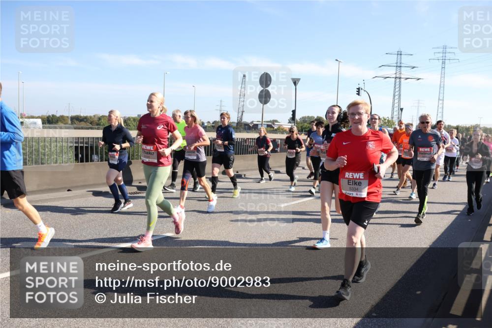 03.10.2025 - Köhlbrandbrückenlauf Julia Fischer http://msf.ph/oto/9002983 03.10.2025 12:21:14 Position 3 5334 meine-sportfotos.de