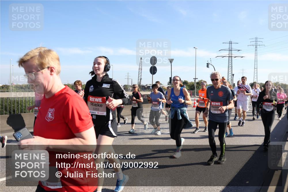 03.10.2025 - Köhlbrandbrückenlauf Julia Fischer http://msf.ph/oto/9002992 03.10.2025 12:21:15 Position 3 88, 5334, 5353, 5672 meine-sportfotos.de