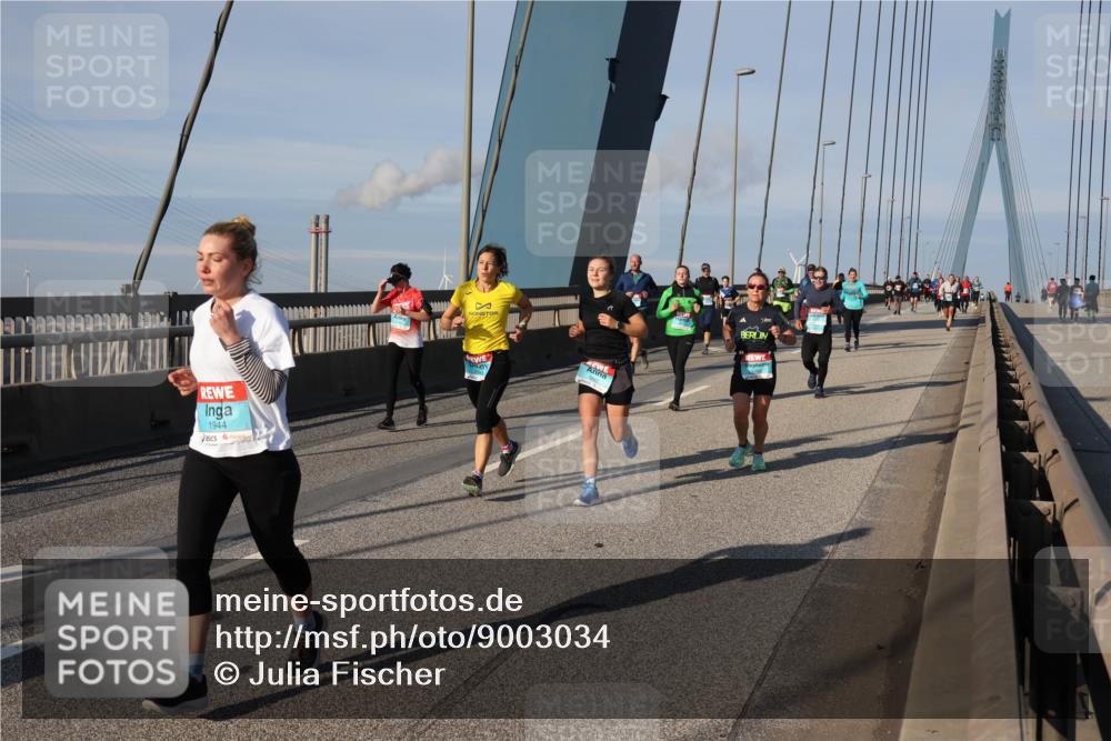 03.10.2025 - Köhlbrandbrückenlauf Julia Fischer http://msf.ph/oto/9003034 03.10.2025 09:43:58 Position 2 1944 meine-sportfotos.de