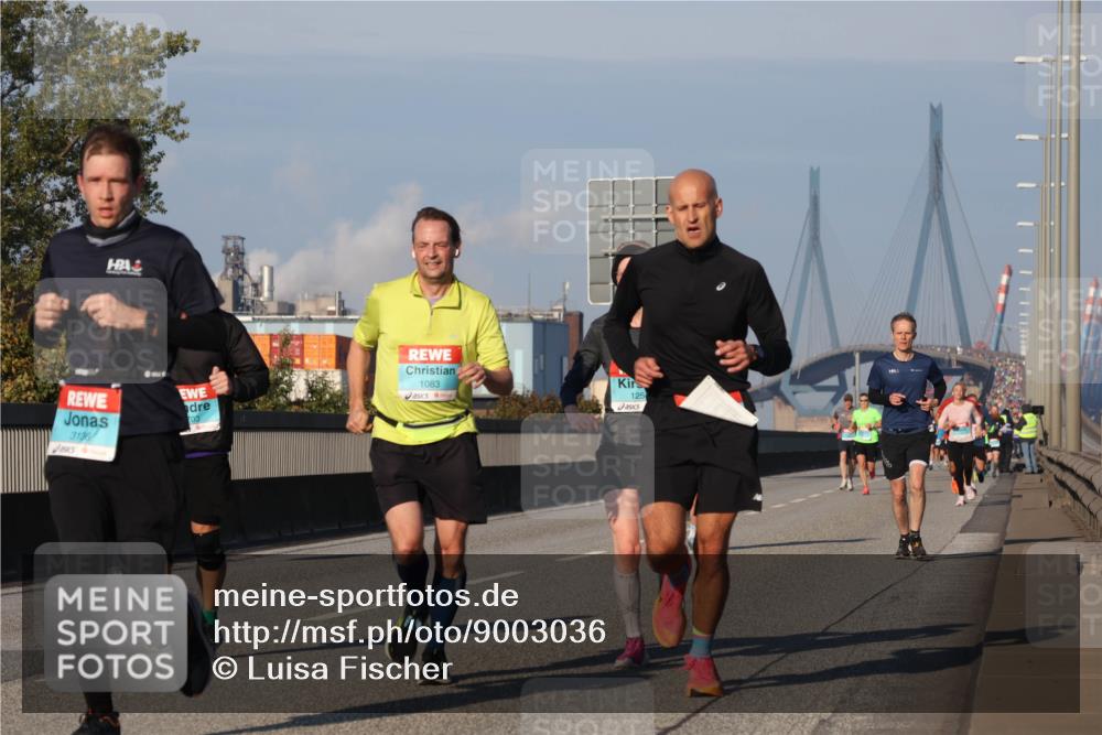 03.10.2025 - Köhlbrandbrückenlauf Luisa Fischer http://msf.ph/oto/9003036 03.10.2025 10:44:52 Position 3 3136, 03, 1083, 125 meine-sportfotos.de