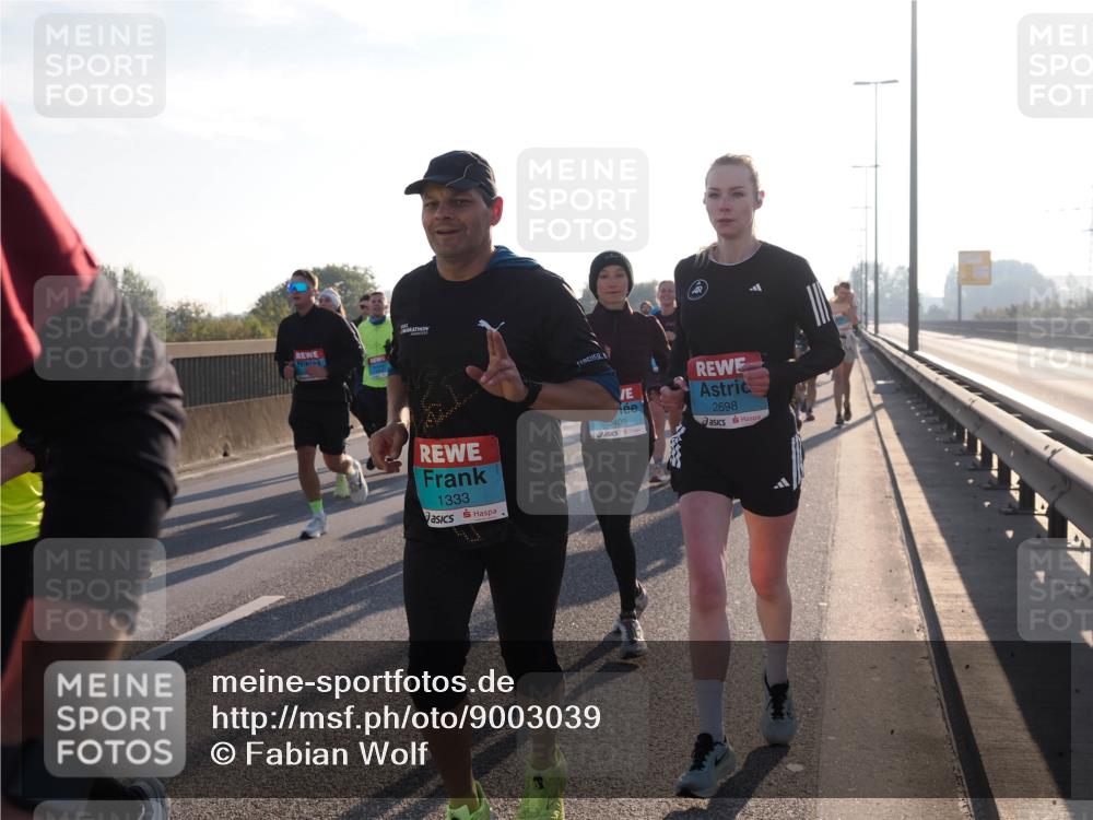 03.10.2025 - Köhlbrandbrückenlauf Fabian Wolf http://msf.ph/oto/9003039 03.10.2025 09:18:11 Position 3 1333, 2698, 3409 meine-sportfotos.de