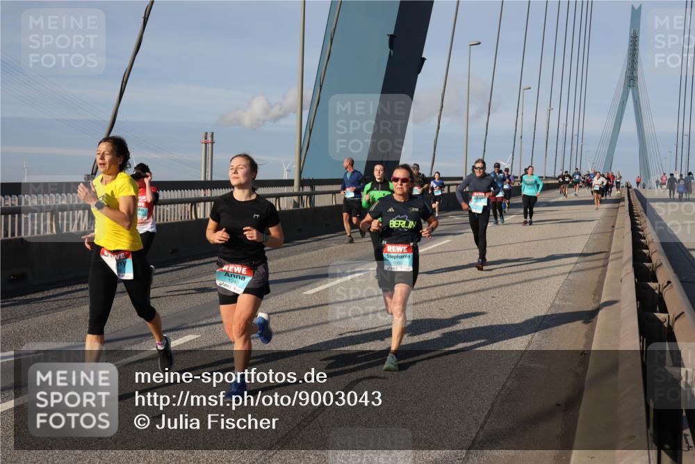 03.10.2025 - Köhlbrandbrückenlauf Julia Fischer http://msf.ph/oto/9003043 03.10.2025 09:43:59 Position 2 1242, 1092 meine-sportfotos.de