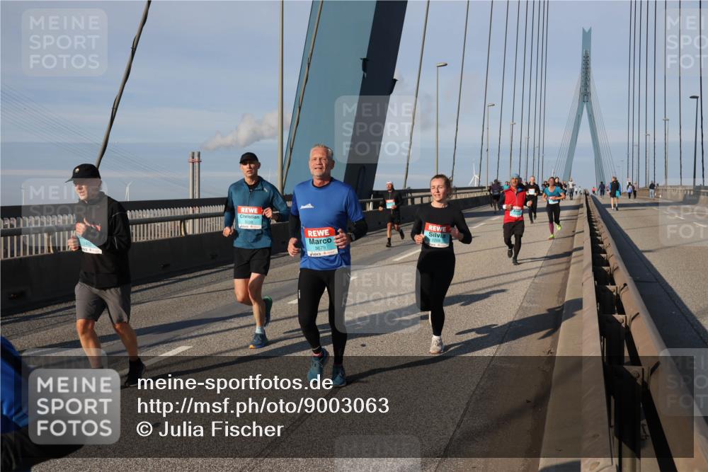 03.10.2025 - Köhlbrandbrückenlauf Julia Fischer http://msf.ph/oto/9003063 03.10.2025 09:44:14 Position 2 3228, 3679, 1208 meine-sportfotos.de