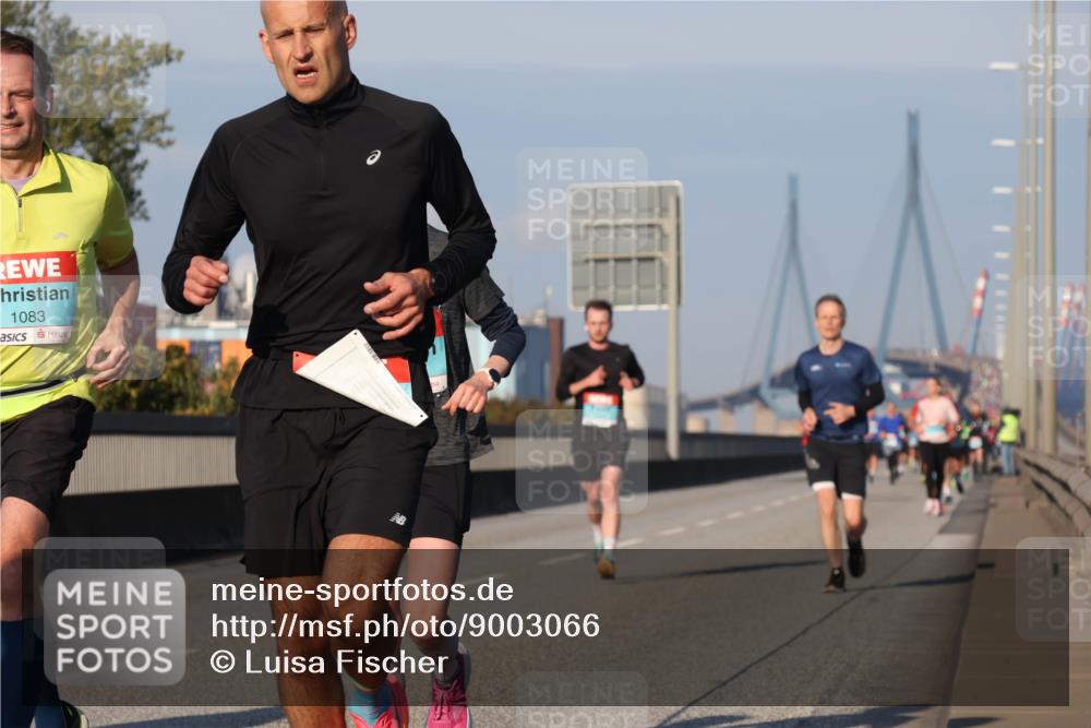 03.10.2025 - Köhlbrandbrückenlauf Luisa Fischer http://msf.ph/oto/9003066 03.10.2025 10:44:54 Position 3 1083 meine-sportfotos.de
