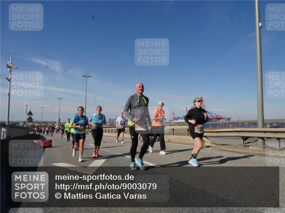 03.10.2025 - Köhlbrandbrückenlauf Matties Gatica Varas http://msf.ph/oto/9003079 03.10.2025 12:56:40 Position 2 18 meine-sportfotos.de