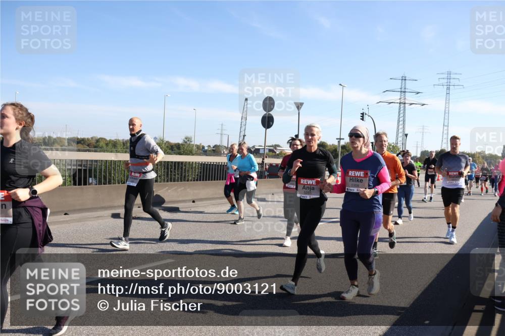 03.10.2025 - Köhlbrandbrückenlauf Julia Fischer http://msf.ph/oto/9003121 03.10.2025 12:21:25 Position 3 5308, 5285 meine-sportfotos.de