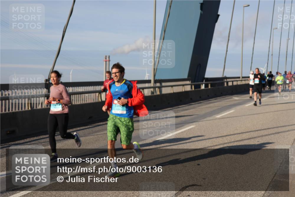 03.10.2025 - Köhlbrandbrückenlauf Julia Fischer http://msf.ph/oto/9003136 03.10.2025 09:44:37 Position 2 3454 meine-sportfotos.de
