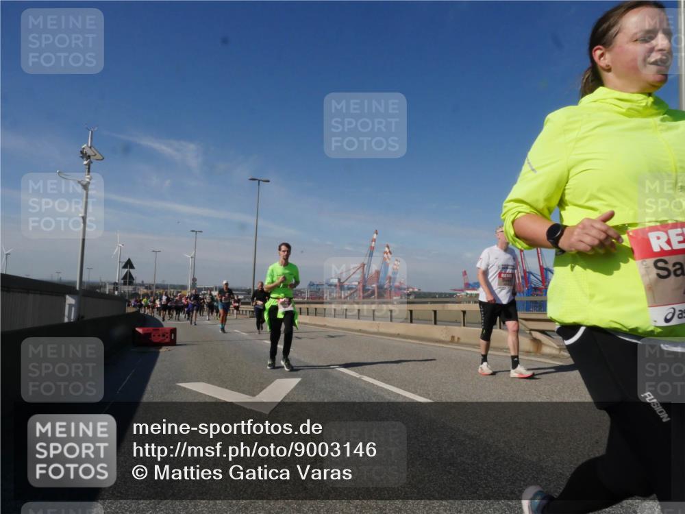 03.10.2025 - Köhlbrandbrückenlauf Matties Gatica Varas http://msf.ph/oto/9003146 03.10.2025 12:56:44 Position 2  meine-sportfotos.de