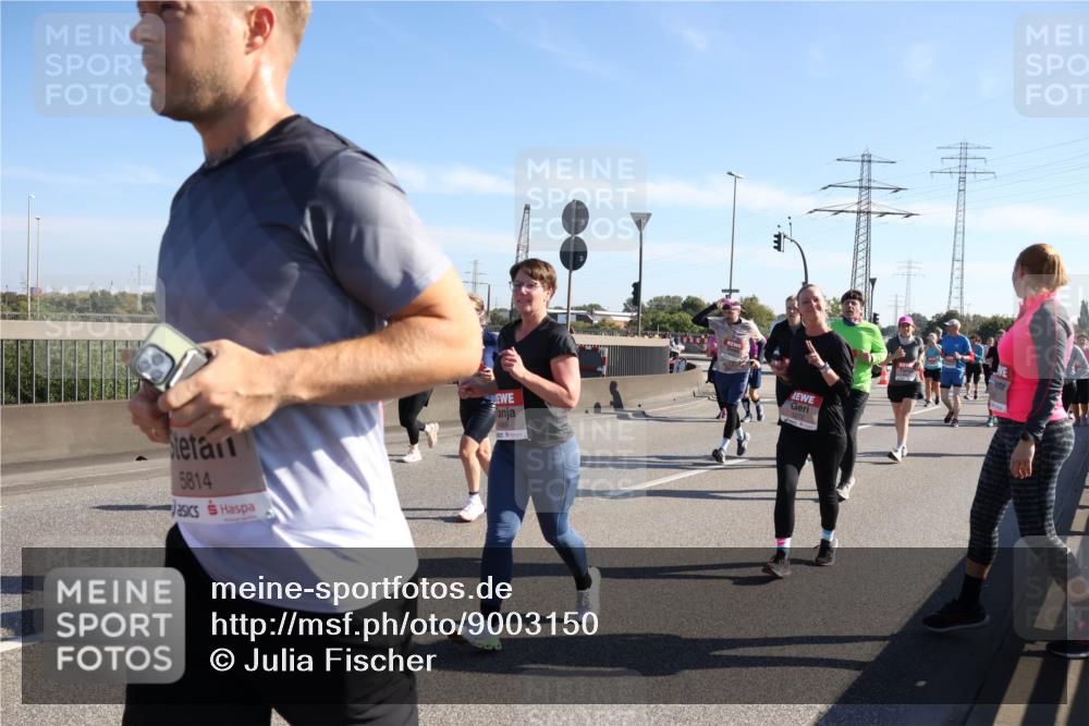 03.10.2025 - Köhlbrandbrückenlauf Julia Fischer http://msf.ph/oto/9003150 03.10.2025 12:21:28 Position 3 5814 meine-sportfotos.de