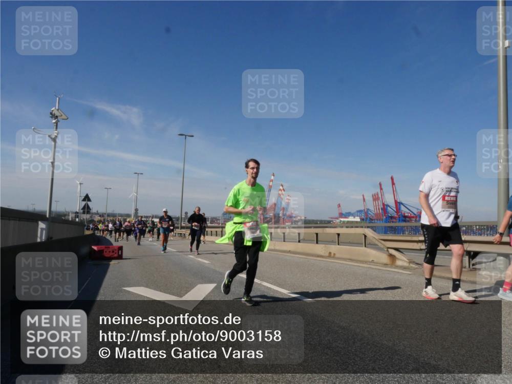 03.10.2025 - Köhlbrandbrückenlauf Matties Gatica Varas http://msf.ph/oto/9003158 03.10.2025 12:56:45 Position 2 118 meine-sportfotos.de