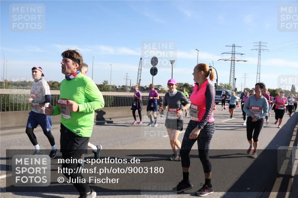03.10.2025 - Köhlbrandbrückenlauf Julia Fischer http://msf.ph/oto/9003180 03.10.2025 12:21:30 Position 3  meine-sportfotos.de