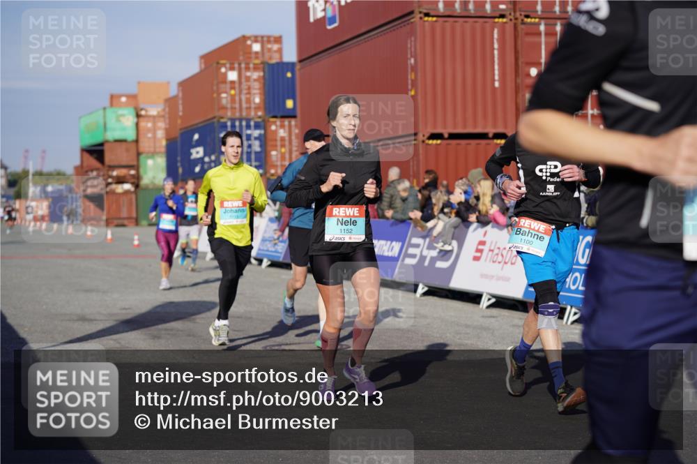 03.10.2025 - Köhlbrandbrückenlauf Michael Burmester http://msf.ph/oto/9003213 03.10.2025 10:06:12 Ziel 1100, 1152, 1255, 1299, 1402, 1445, 3228, 3233, 3492, 3563, 3625, 3656 meine-sportfotos.de