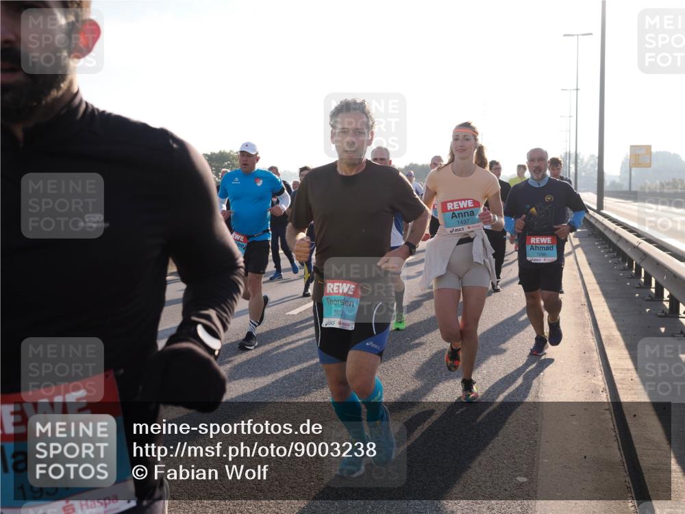 03.10.2025 - Köhlbrandbrückenlauf Fabian Wolf http://msf.ph/oto/9003238 03.10.2025 09:18:15 Position 3 1931, 2903, 1437, 1296 meine-sportfotos.de