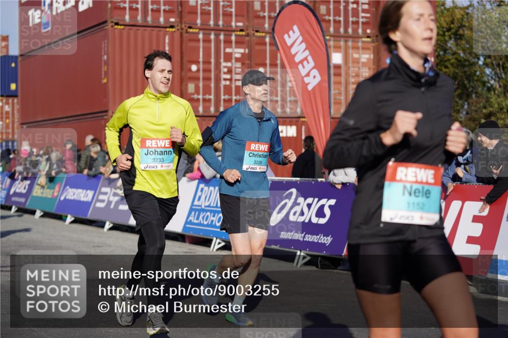 03.10.2025 - Köhlbrandbrückenlauf Michael Burmester http://msf.ph/oto/9003255 03.10.2025 10:06:14 Ziel 1100, 1152, 1255, 1402, 1445, 3228, 3233, 3492, 3563, 3625, 3656 meine-sportfotos.de