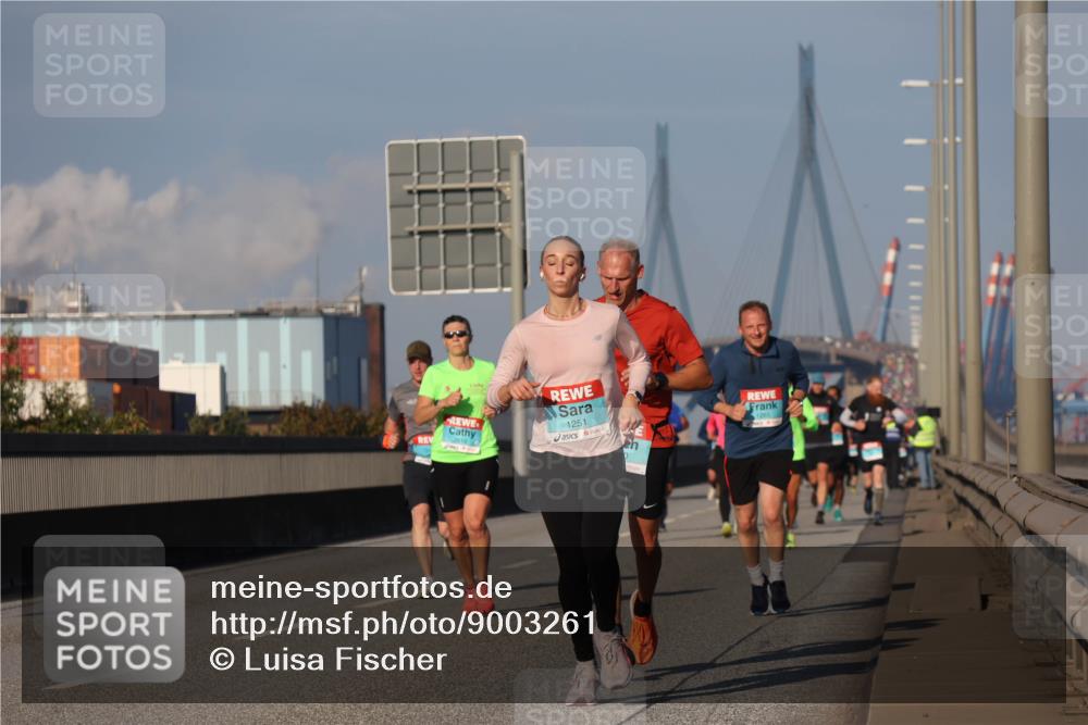03.10.2025 - Köhlbrandbrückenlauf Luisa Fischer http://msf.ph/oto/9003261 03.10.2025 10:45:05 Position 3 1251 meine-sportfotos.de