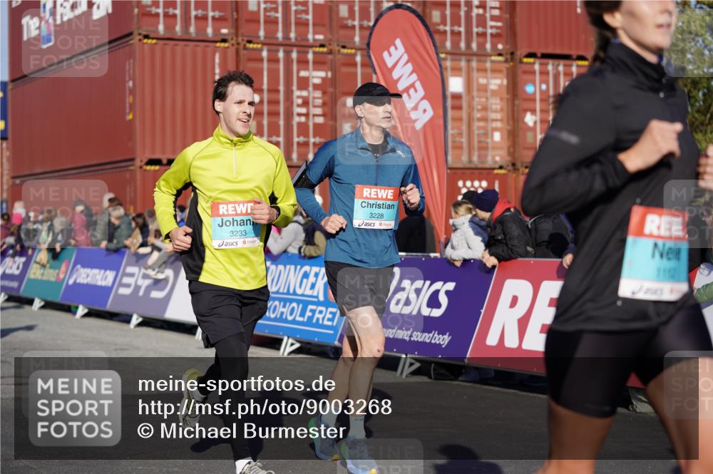 03.10.2025 - Köhlbrandbrückenlauf Michael Burmester http://msf.ph/oto/9003268 03.10.2025 10:06:14 Ziel 1100, 1152, 1255, 1402, 1445, 3228, 3233, 3492, 3563, 3625, 3656 meine-sportfotos.de