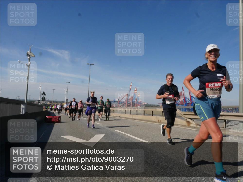 03.10.2025 - Köhlbrandbrückenlauf Matties Gatica Varas http://msf.ph/oto/9003270 03.10.2025 12:56:51 Position 2 5624, 18 meine-sportfotos.de