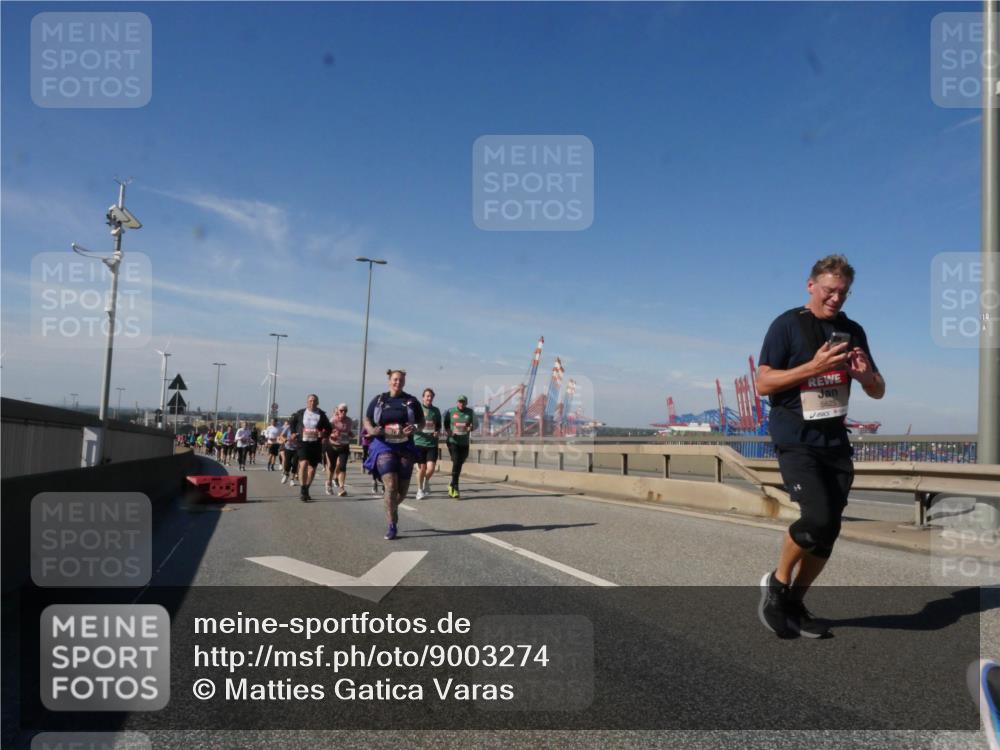 03.10.2025 - Köhlbrandbrückenlauf Matties Gatica Varas http://msf.ph/oto/9003274 03.10.2025 12:56:52 Position 2 5625, 118 meine-sportfotos.de