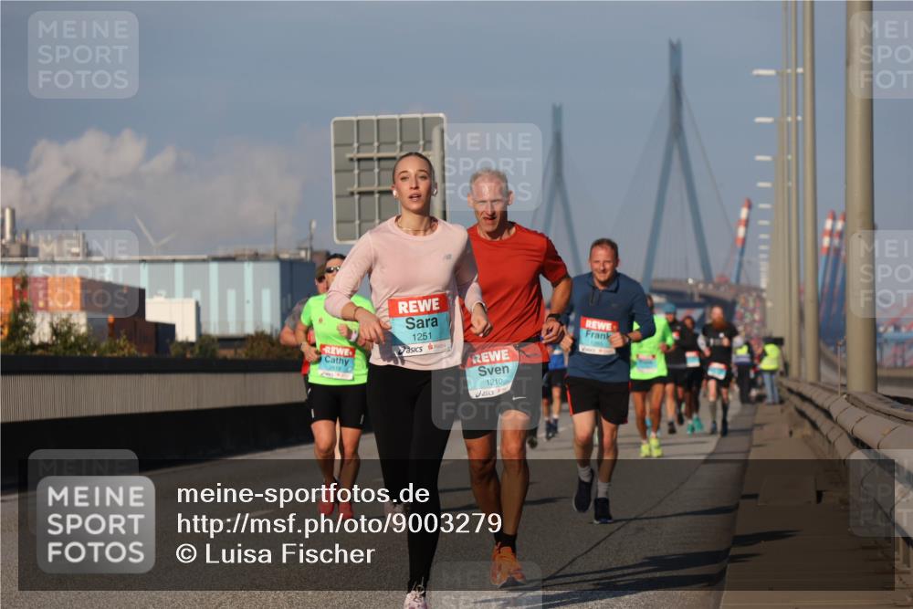 03.10.2025 - Köhlbrandbrückenlauf Luisa Fischer http://msf.ph/oto/9003279 03.10.2025 10:45:06 Position 3 1251, 1210 meine-sportfotos.de