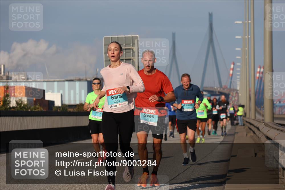 03.10.2025 - Köhlbrandbrückenlauf Luisa Fischer http://msf.ph/oto/9003284 03.10.2025 10:45:07 Position 3 1251, 1210, 1266 meine-sportfotos.de
