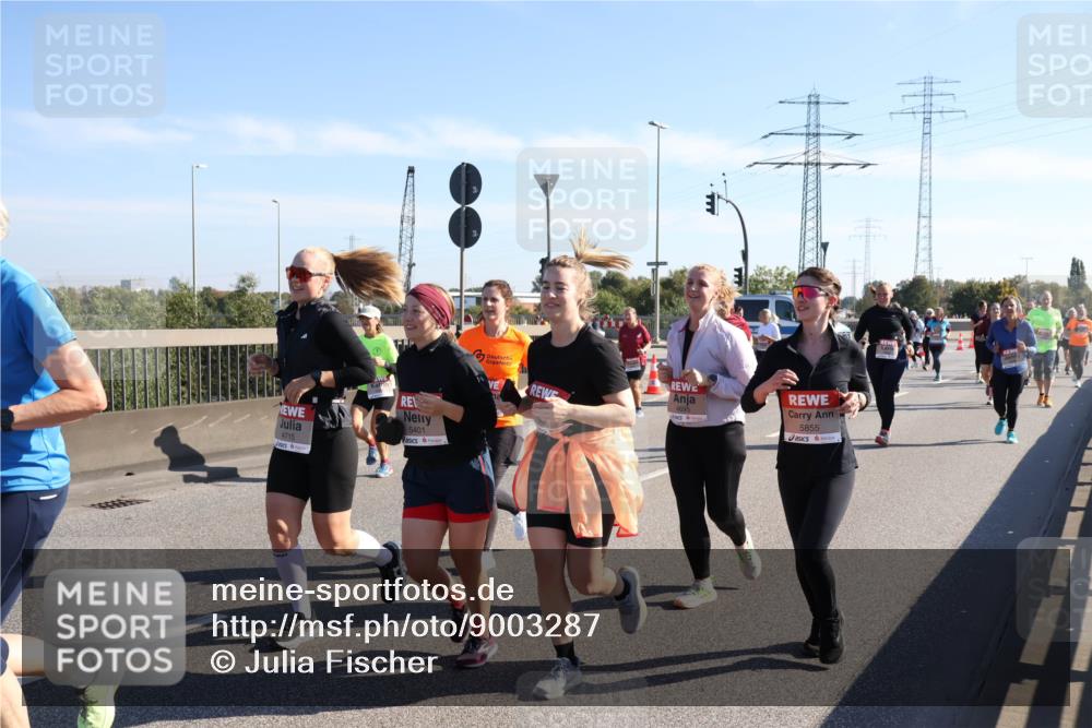 03.10.2025 - Köhlbrandbrückenlauf Julia Fischer http://msf.ph/oto/9003287 03.10.2025 12:21:54 Position 3 5401, 4715, 5855 meine-sportfotos.de
