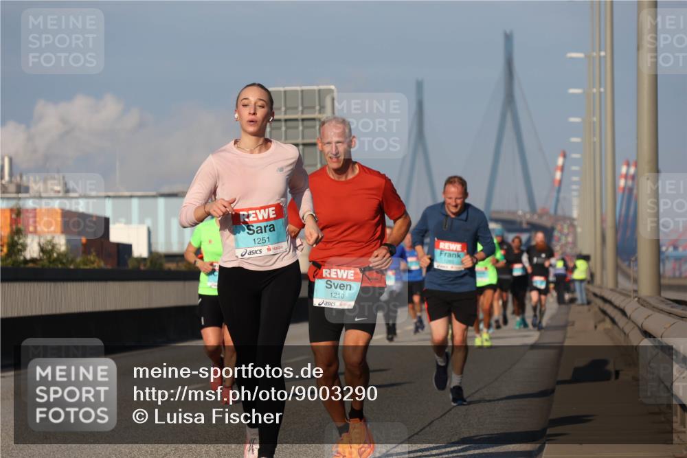 03.10.2025 - Köhlbrandbrückenlauf Luisa Fischer http://msf.ph/oto/9003290 03.10.2025 10:45:07 Position 3 1251, 1210 meine-sportfotos.de