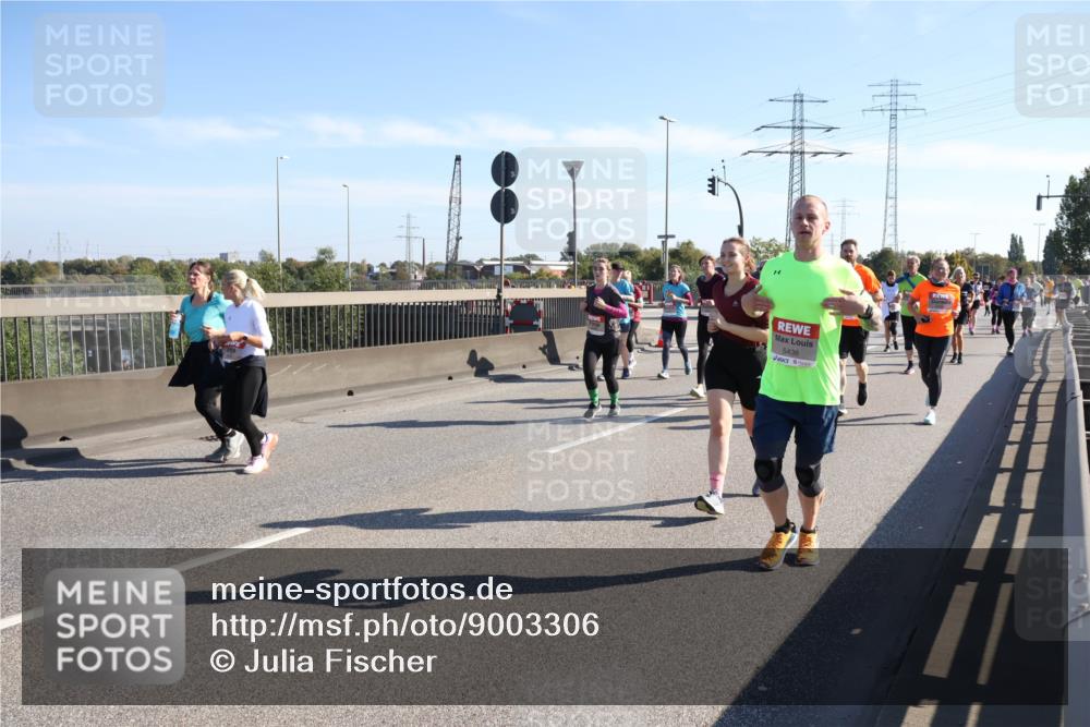 03.10.2025 - Köhlbrandbrückenlauf Julia Fischer http://msf.ph/oto/9003306 03.10.2025 12:21:59 Position 3 5438 meine-sportfotos.de