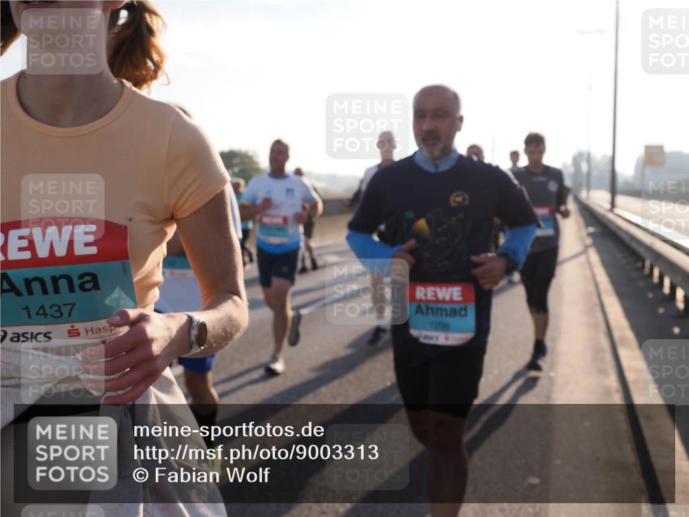 03.10.2025 - Köhlbrandbrückenlauf Fabian Wolf http://msf.ph/oto/9003313 03.10.2025 09:18:16 Position 3 1437, 1290 meine-sportfotos.de