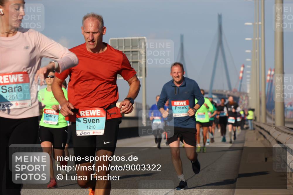 03.10.2025 - Köhlbrandbrückenlauf Luisa Fischer http://msf.ph/oto/9003322 03.10.2025 10:45:09 Position 3 1251, 2819, 1210, 1265 meine-sportfotos.de