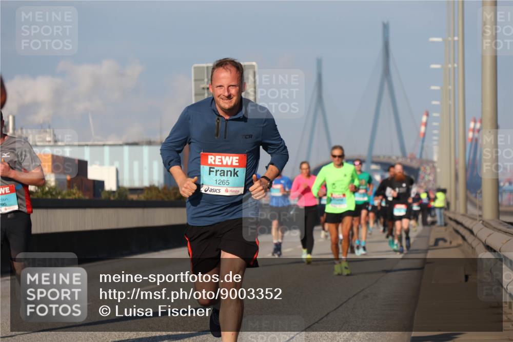 03.10.2025 - Köhlbrandbrückenlauf Luisa Fischer http://msf.ph/oto/9003352 03.10.2025 10:45:10 Position 3 95, 1265 meine-sportfotos.de