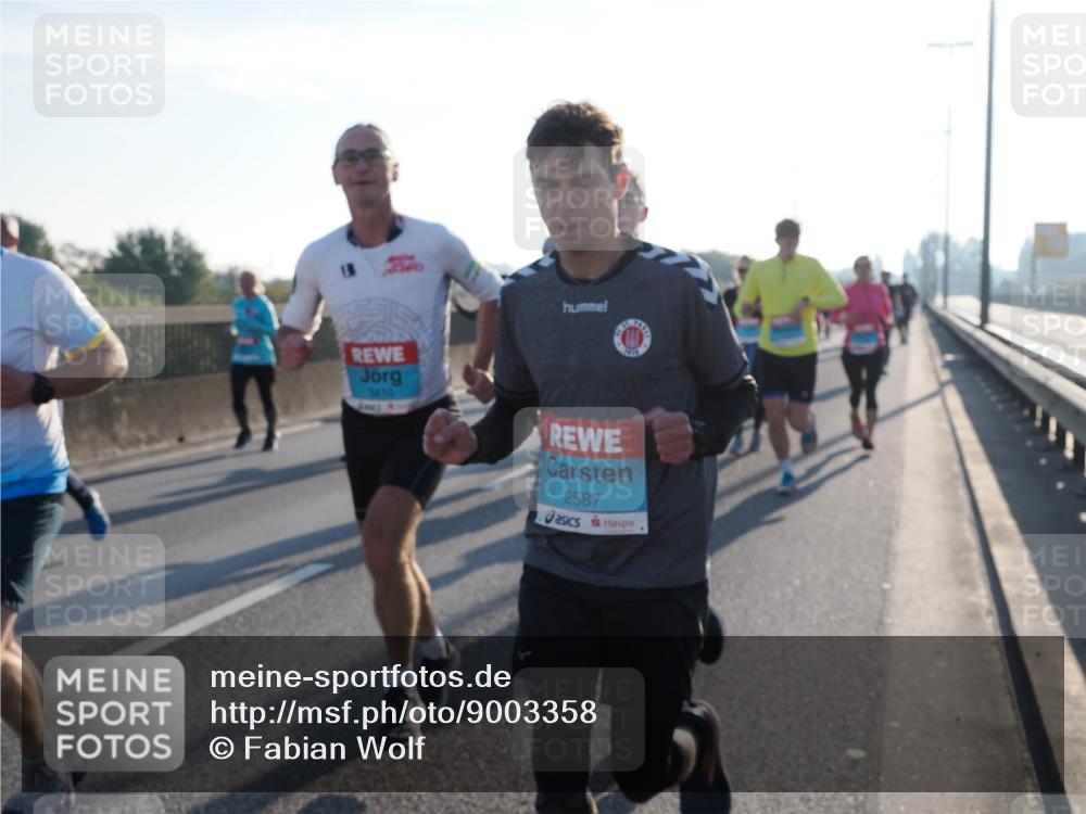 03.10.2025 - Köhlbrandbrückenlauf Fabian Wolf http://msf.ph/oto/9003358 03.10.2025 09:18:18 Position 3 3410, 2587 meine-sportfotos.de
